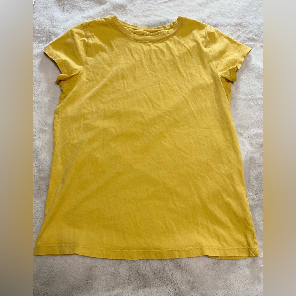 Universal Thread T-Shirt